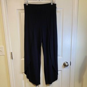 Peter Nygard Black Wide Leg Palazzo Breezy Women’s Pants Medium